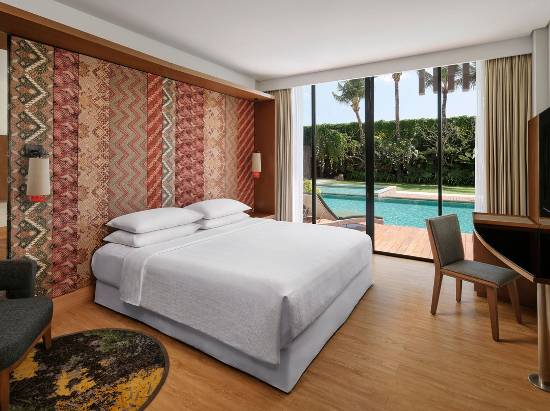 巴厘岛塞米亚克福朋喜来登酒店