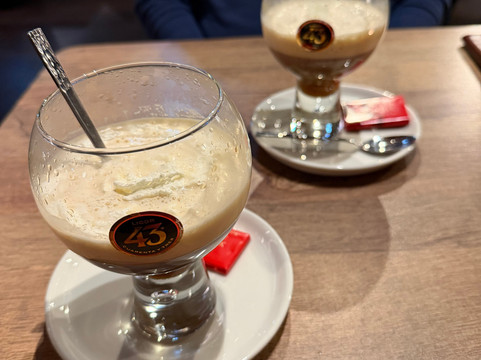 Hotel Du Commerce主图