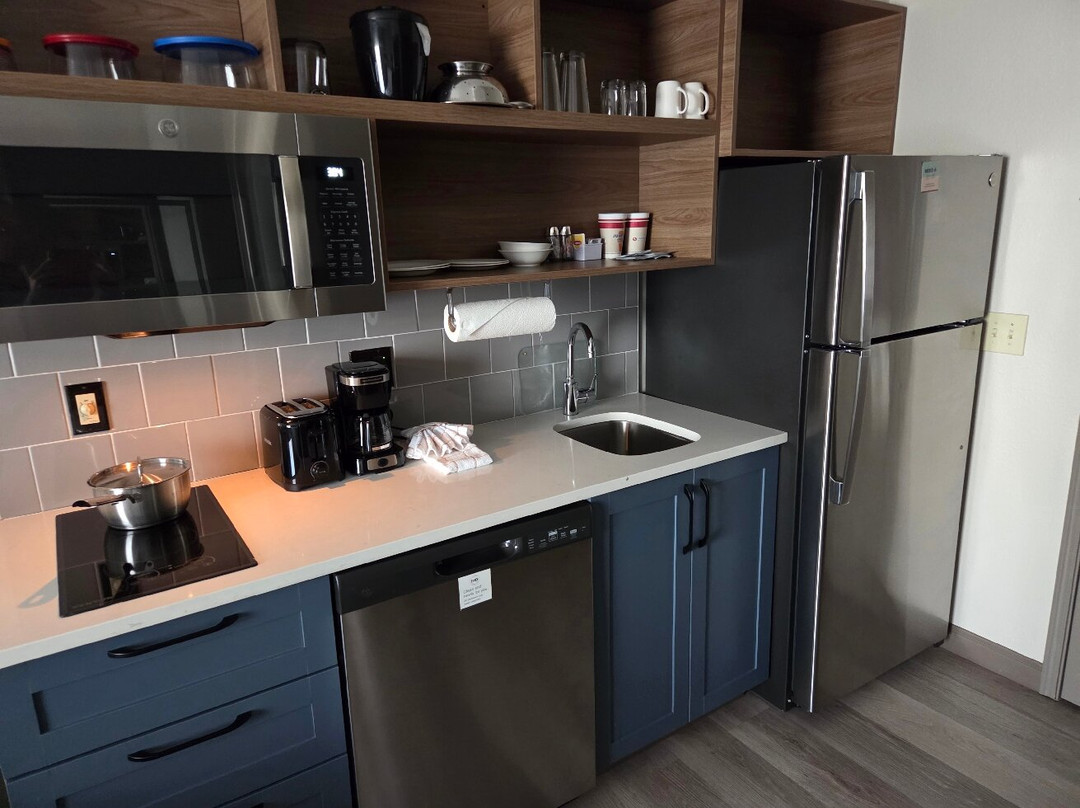 Candlewood Suites 亚历山大西北主图