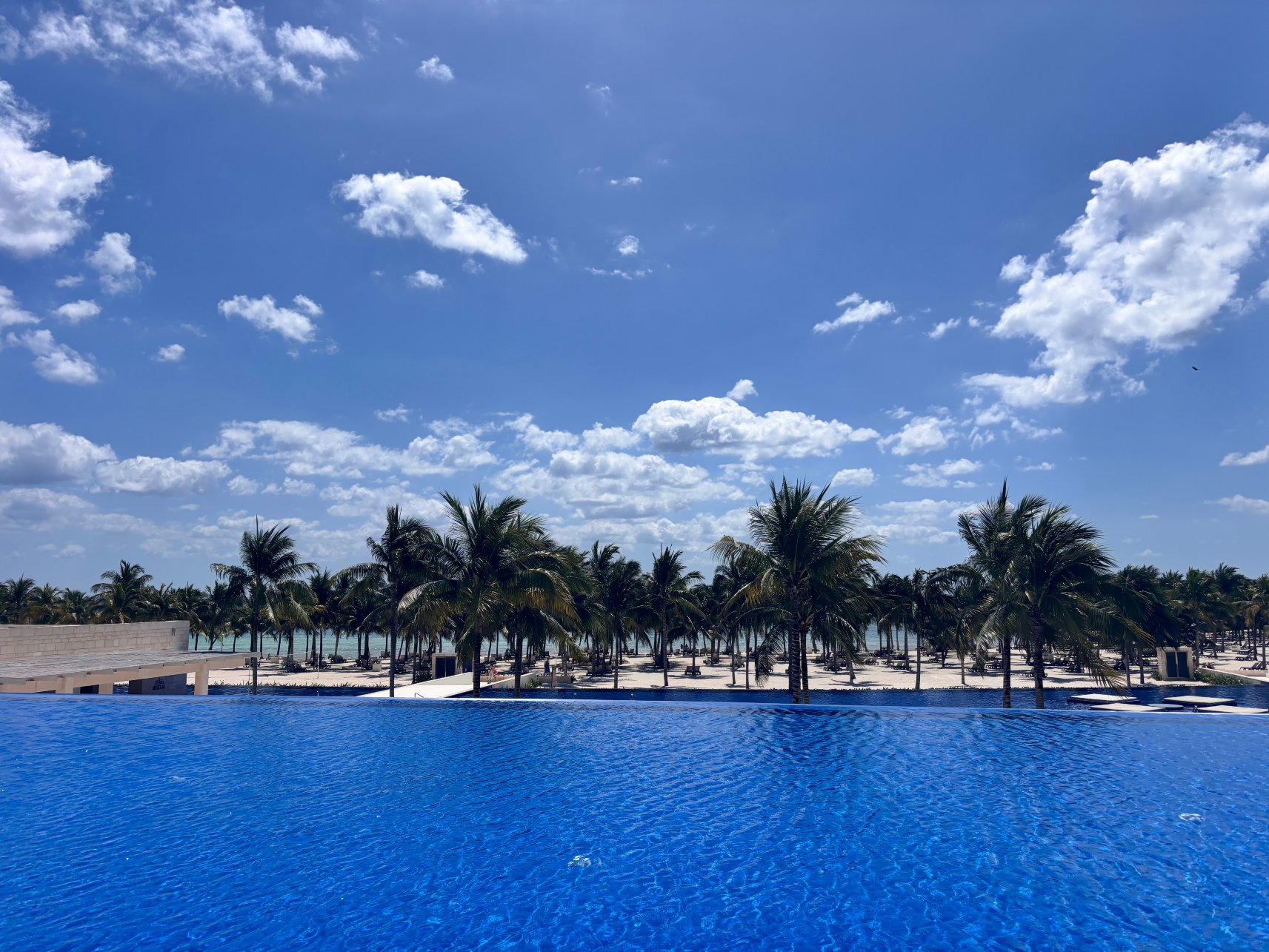 巴塞罗玛雅里维埃拉酒店-限成人入住-泳池