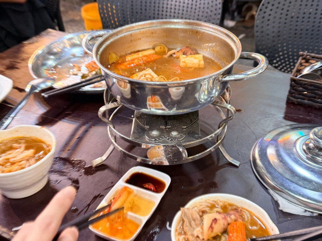 Quán Ăn Nhỏ Chân Gà 1