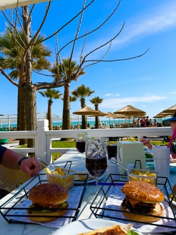 贝莱克海滩度假酒店-官方