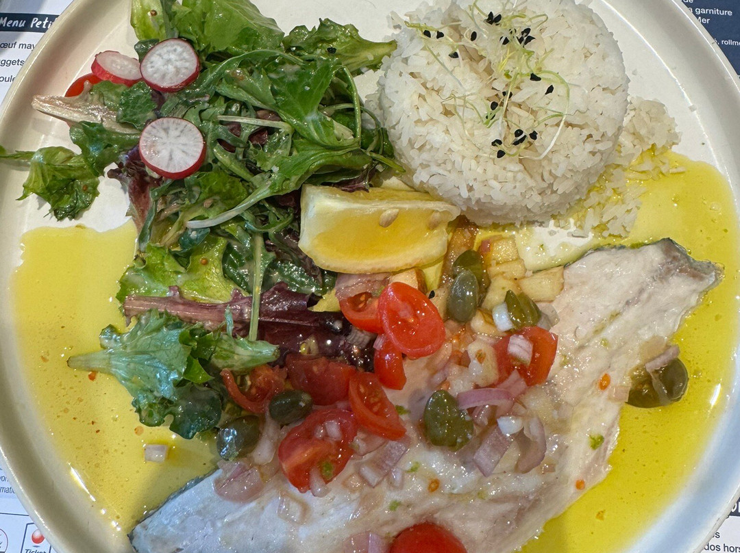 黎塞留酒店主图