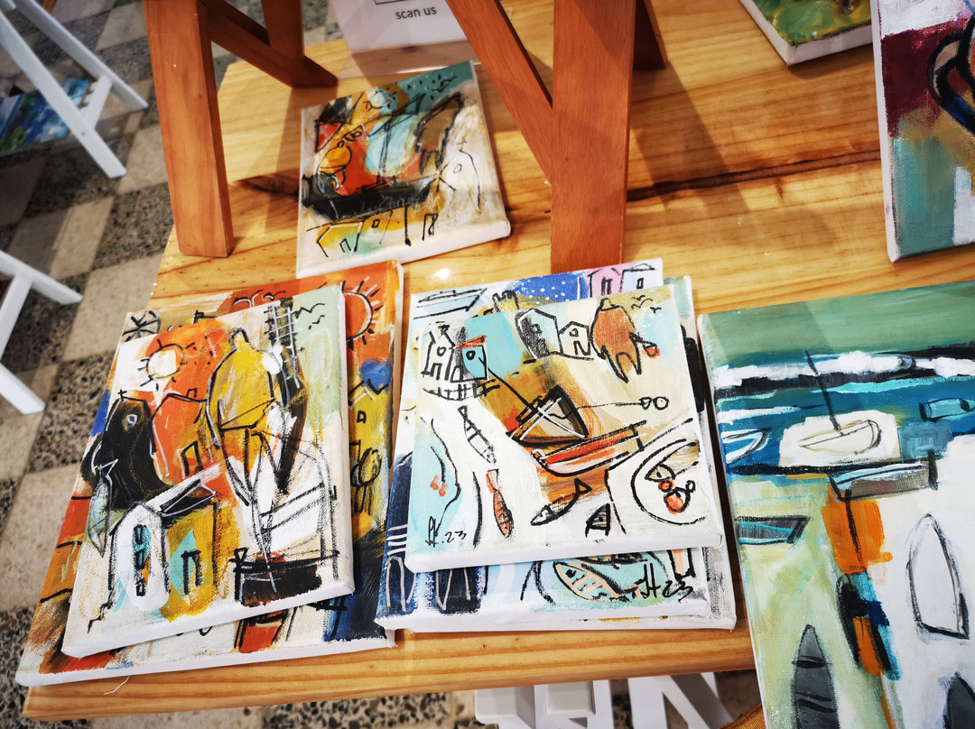 Galeria Raiz D' Arte-法罗必去景点