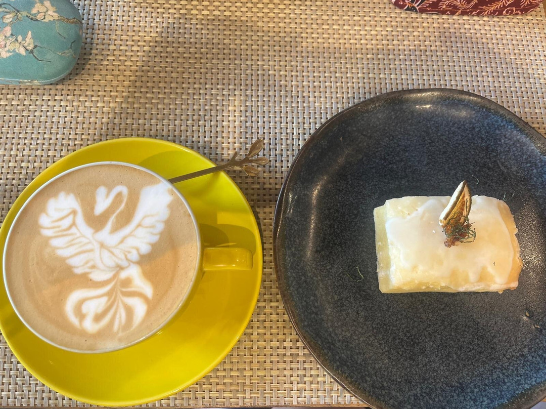 Oketo Cafe & Shop