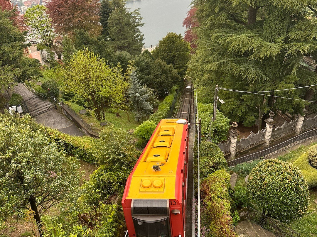 科莫-布鲁纳特电缆车-科莫必去景点