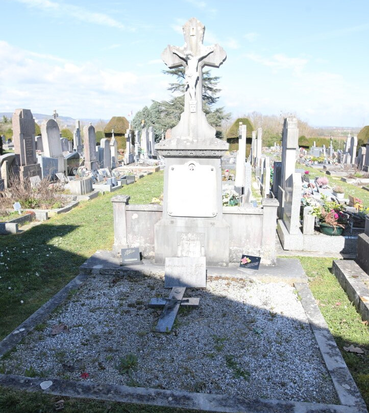 Cimetière des Pendants à Chagny-沙尼必去景点