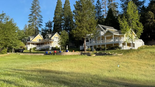 Blackberry Inn at Yosemite-旅行者