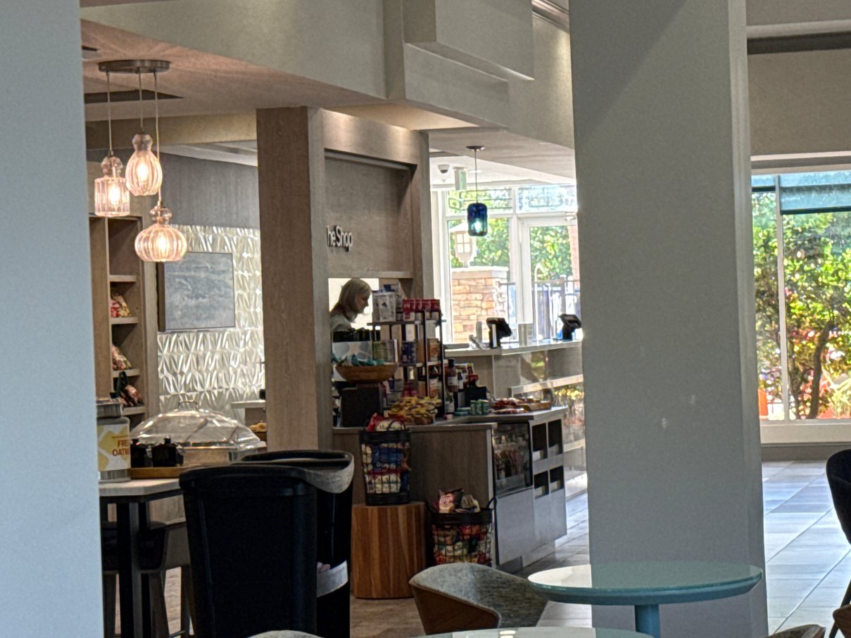 布兰登坦帕河景希尔顿花园酒店-旅行者