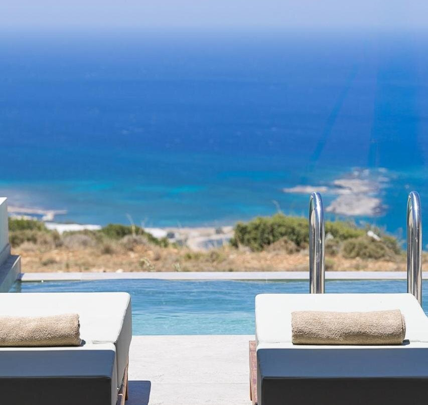 Mouria Luxury Suites - Adults Only