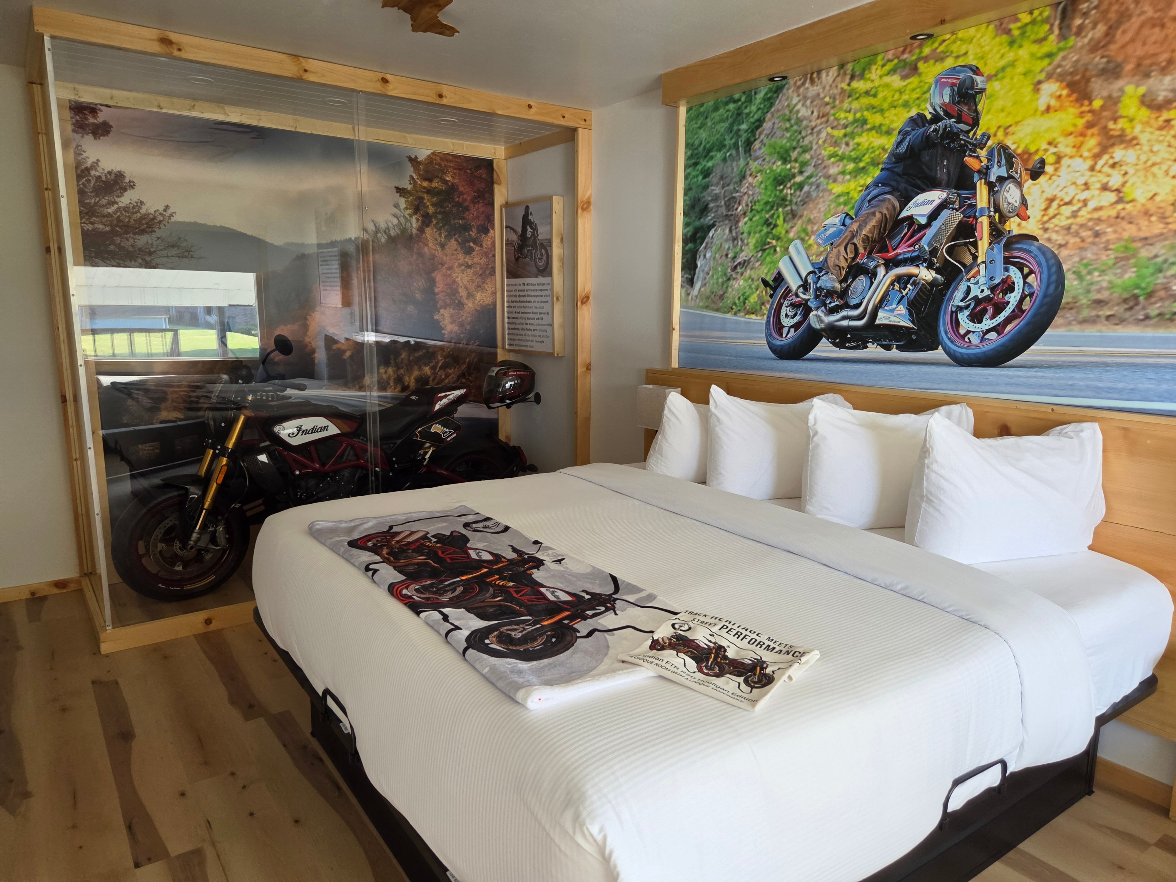 Motorcycle Inn-旅行者