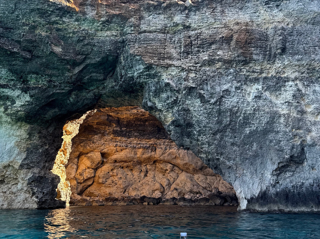 Comino Waves Boat Charters Malta-史克华必去景点