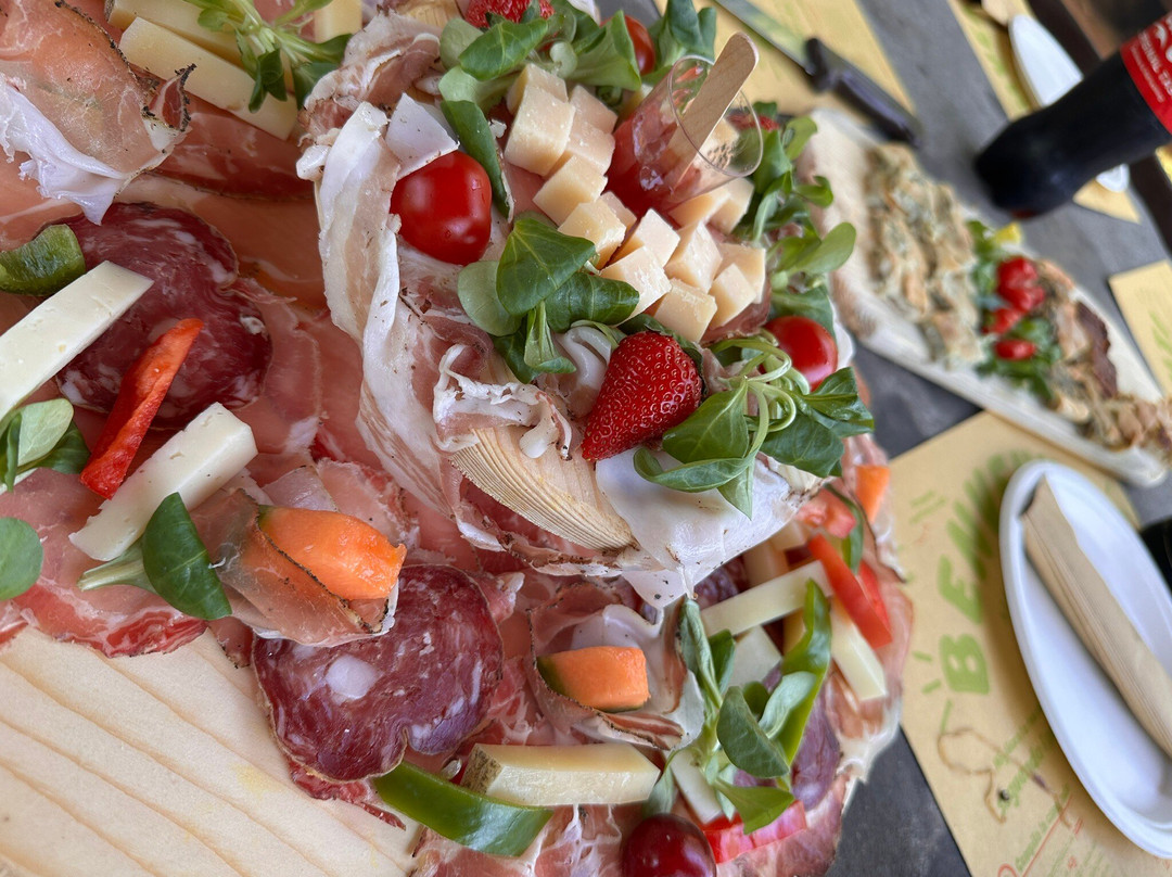 Azienda Agraria La Valle-Fivizzano必去景点