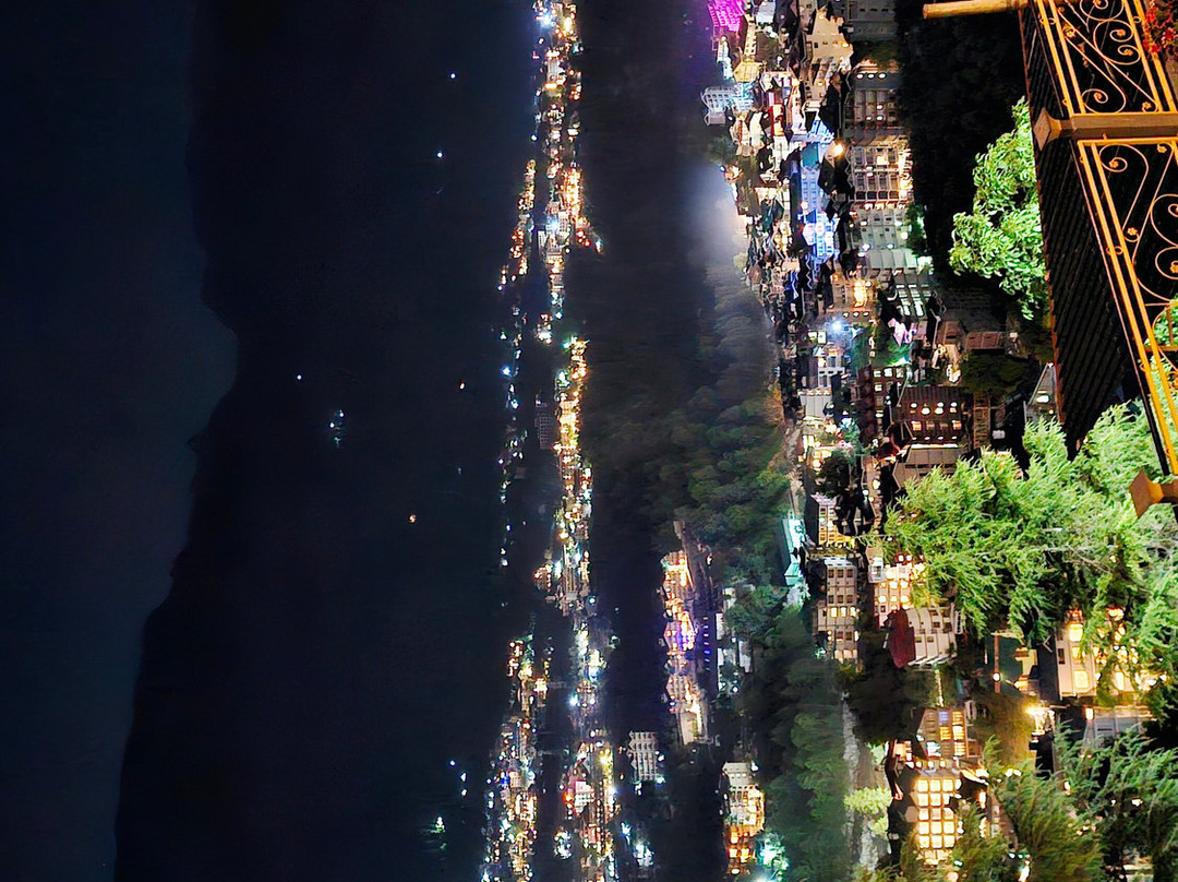 马拉里高地度假酒店主图