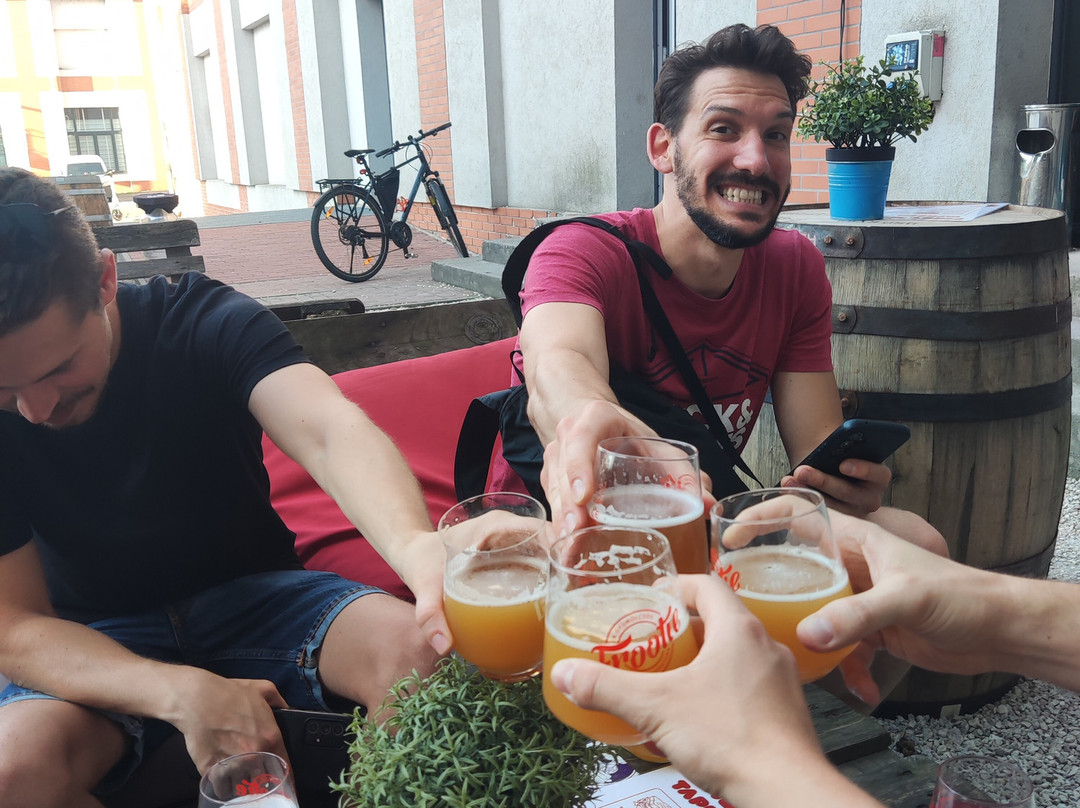 FIRST Craft Beer Brewery & Taproom-布达佩斯必去景点