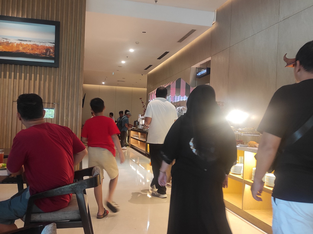 金色郁金香酒店-坤甸主图