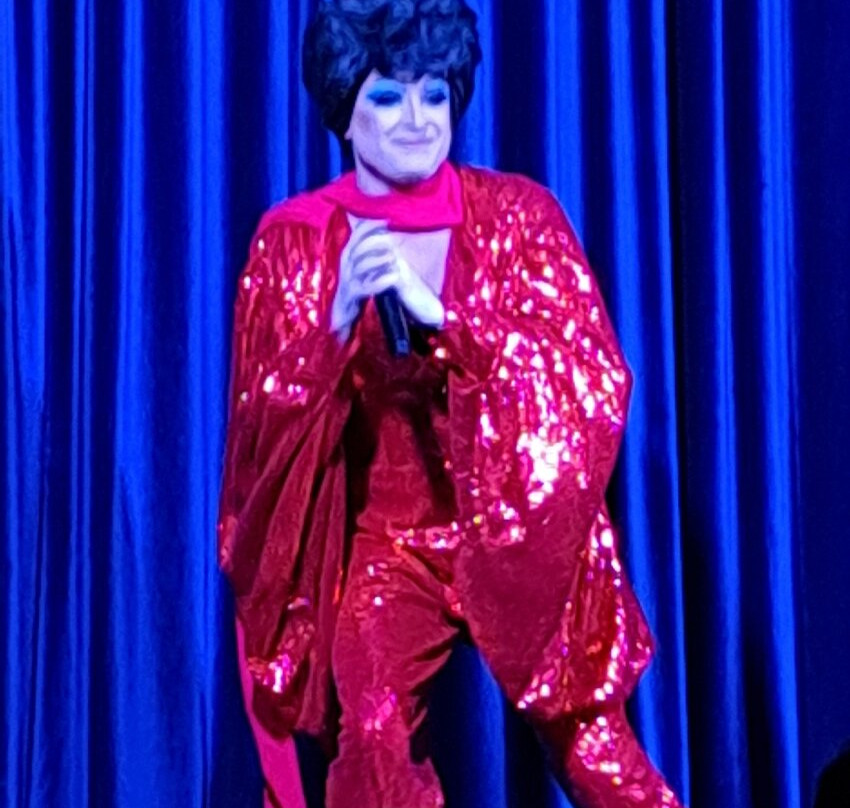 Stardust Variety Show-Vrysoulles必去景点