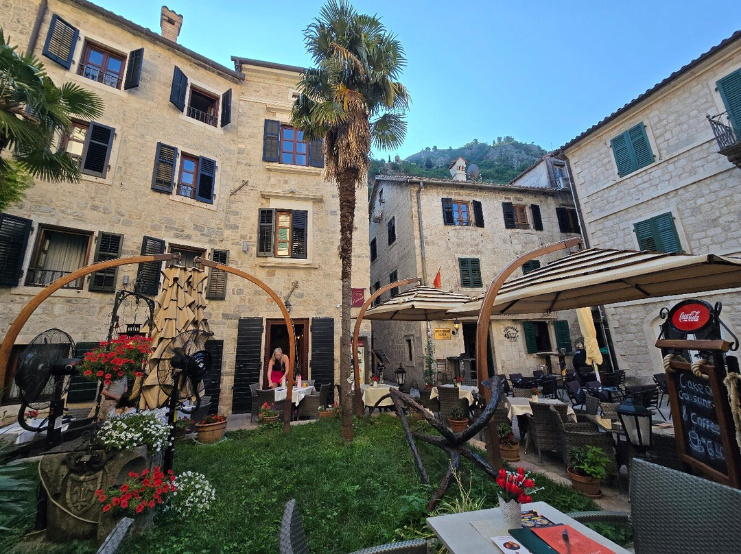 Hotel Monte Cristo主图