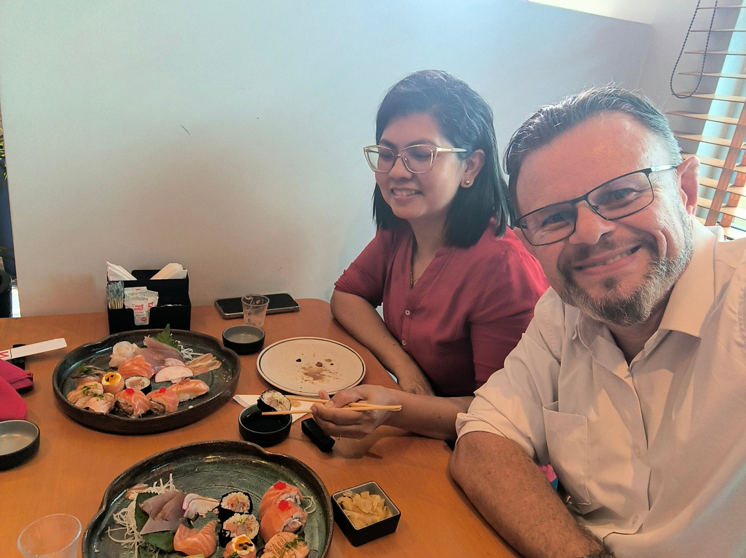 Ni Hachi Sushi