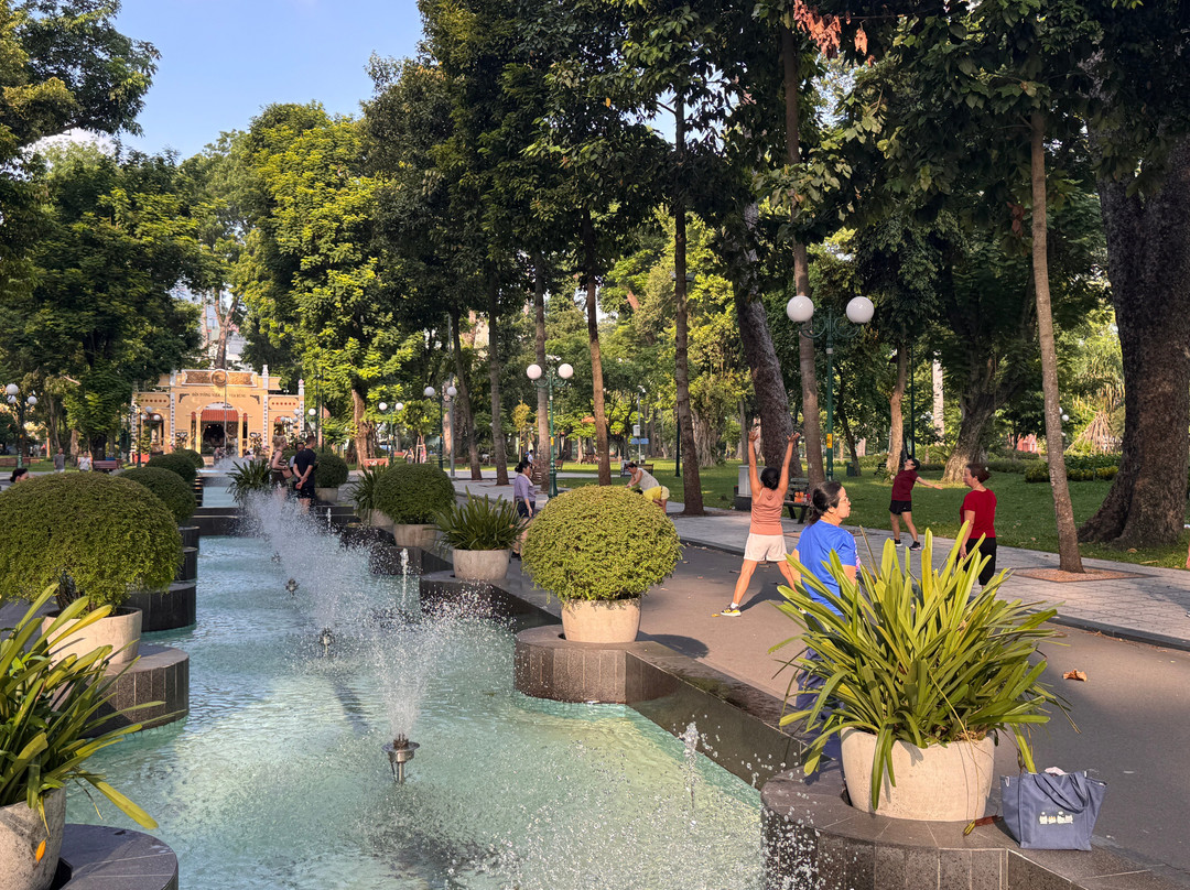 骚坛公园-胡志明市必去景点