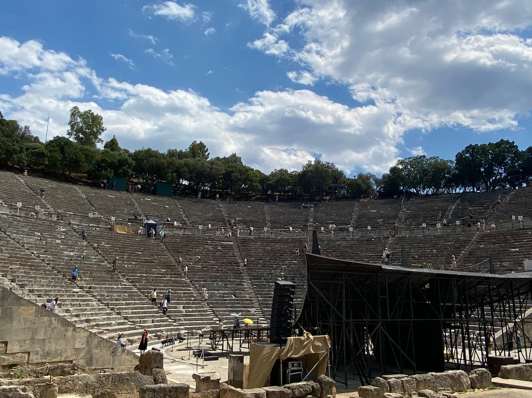 The Ancient Theatre of Epidaurus-埃皮达鲁斯必去景点