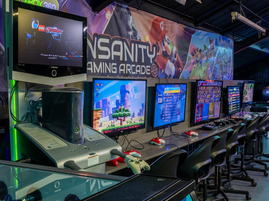 Insanity Gaming Arcade-普尔必去景点