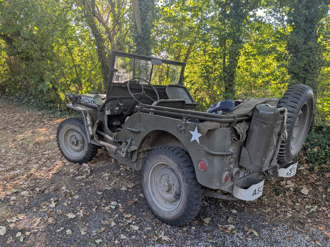 Normandy Jeep Tours-Sainte-Mere-Eglise必去景点
