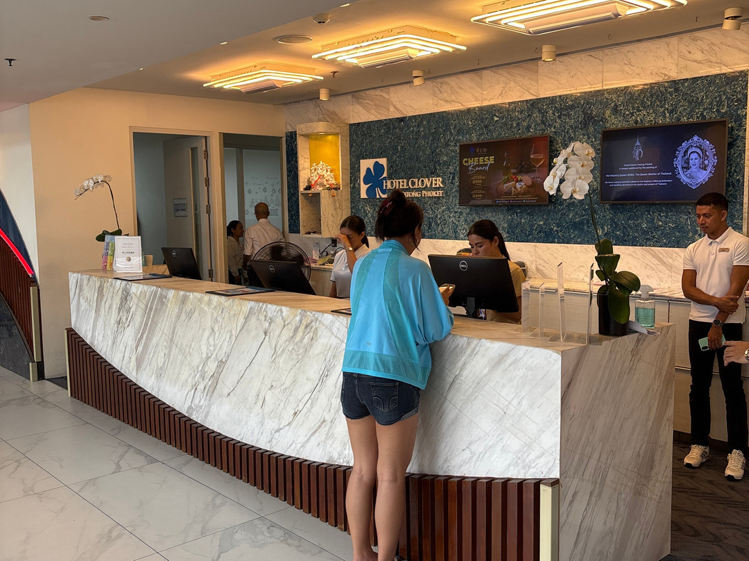 客莱福巴东普吉岛酒店主图