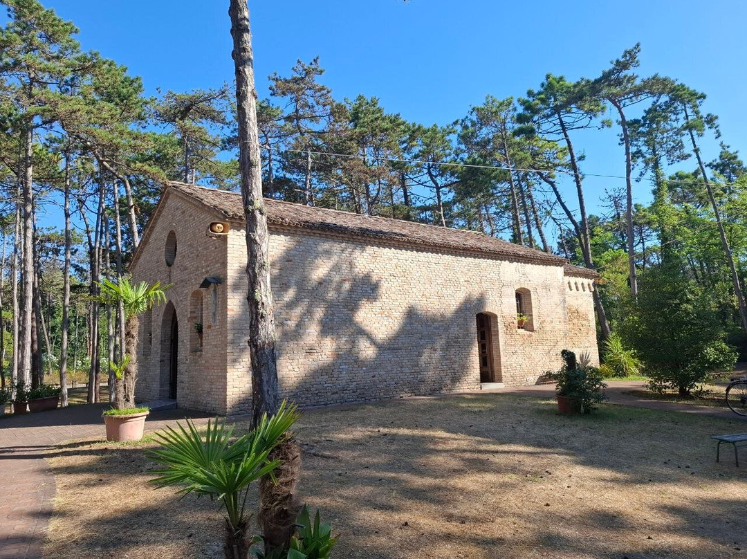 Chiesa di Santa Maria del Mare-利尼亚诺萨比亚多罗必去景点