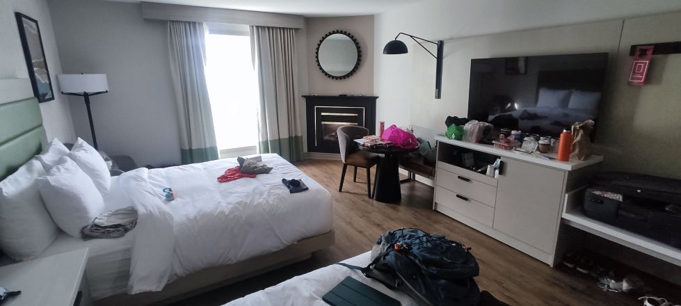 加蒂诺玛努尔华美达广场酒店及-旅行者