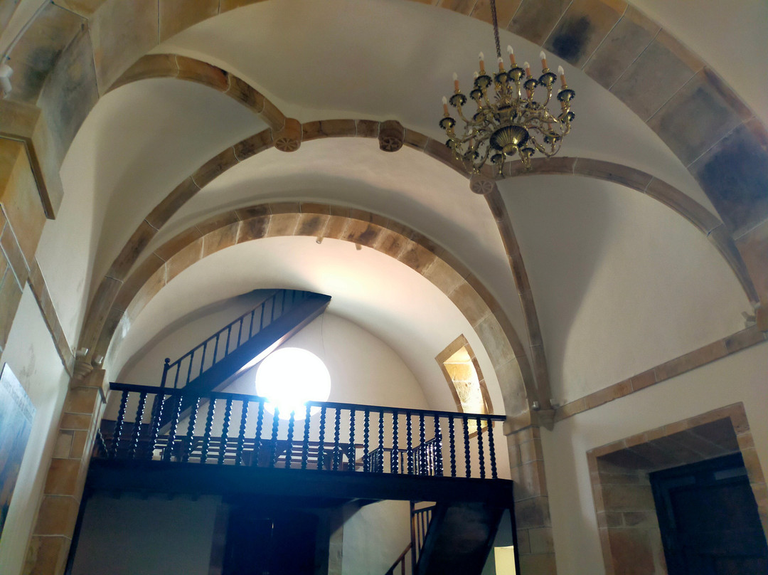 Iglesia Santa Maria Magdalena-Poo de Cabrales必去景点