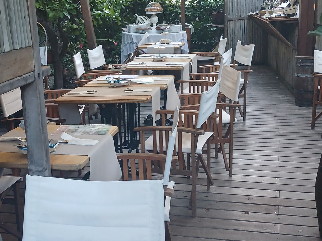 玛瑞娜酒店主图