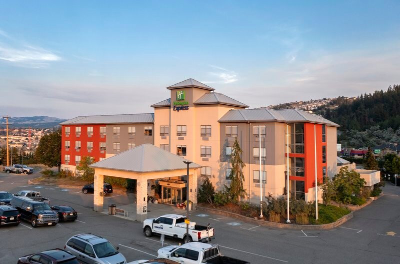 Holiday Inn Express 坎卢普斯主图