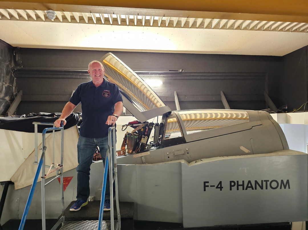 Aerospace Experience Flight Simulators-彼得伯勒必去景点