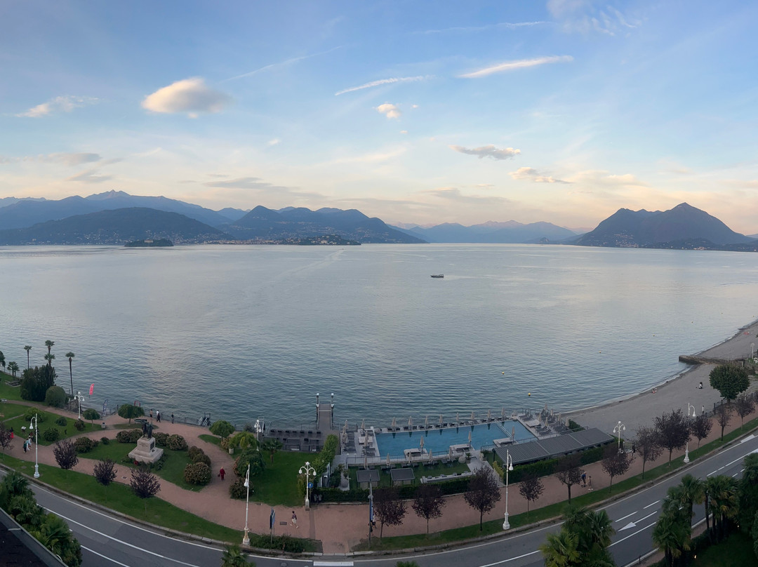 Sky Bar at Hotel La Palma-斯特雷萨必去景点