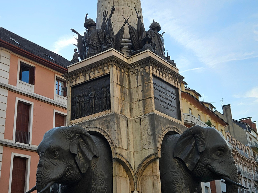 La Fontaine des Elephants (Fountain of Elephants)-尚贝里必去景点