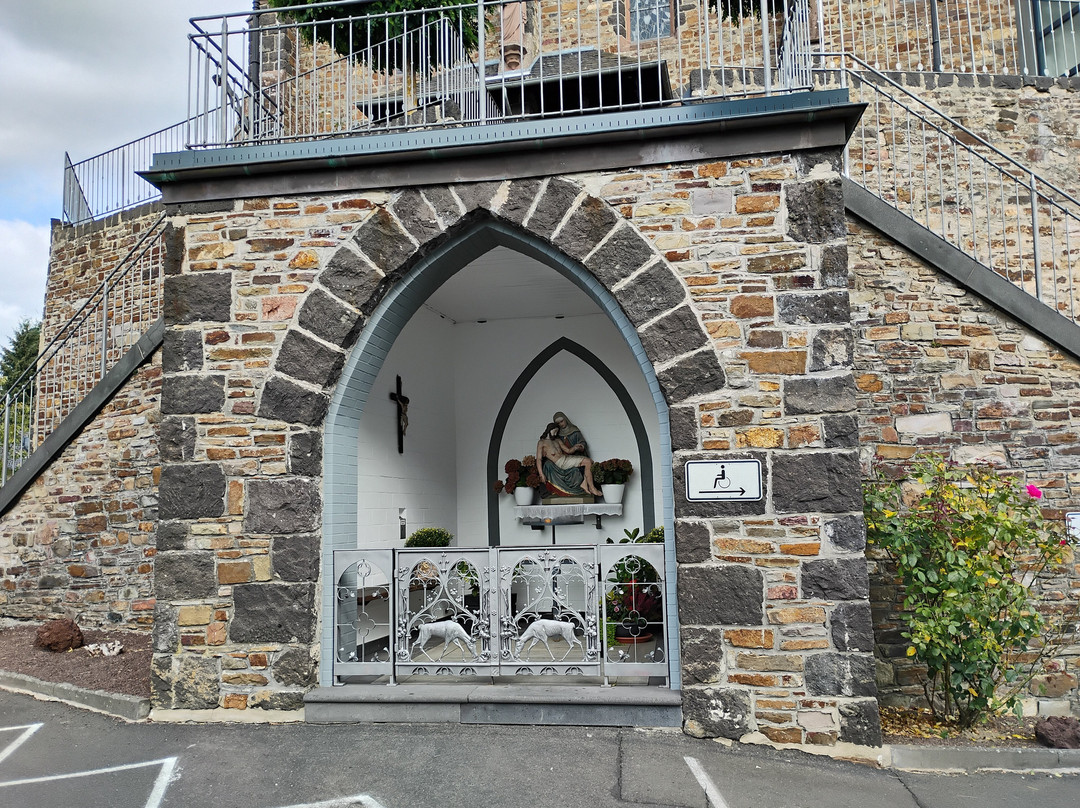Katholische Kirche Ulmen-Ulmen必去景点