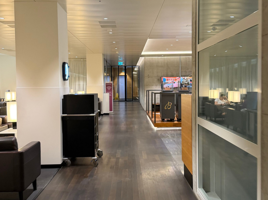 SWISS Business Class Lounge-克洛滕必去景点