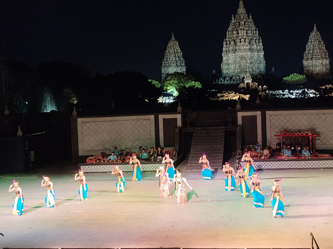 普兰巴南寺戶外舞蹈表演-Sleman必去景点