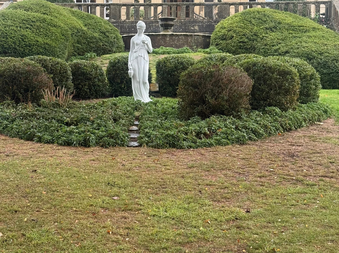麦克唐纳巴斯水疗酒店主图