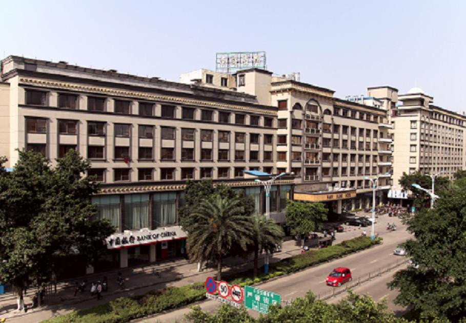 南疆酒店（柳州高铁站谷埠街国际商城店）主图