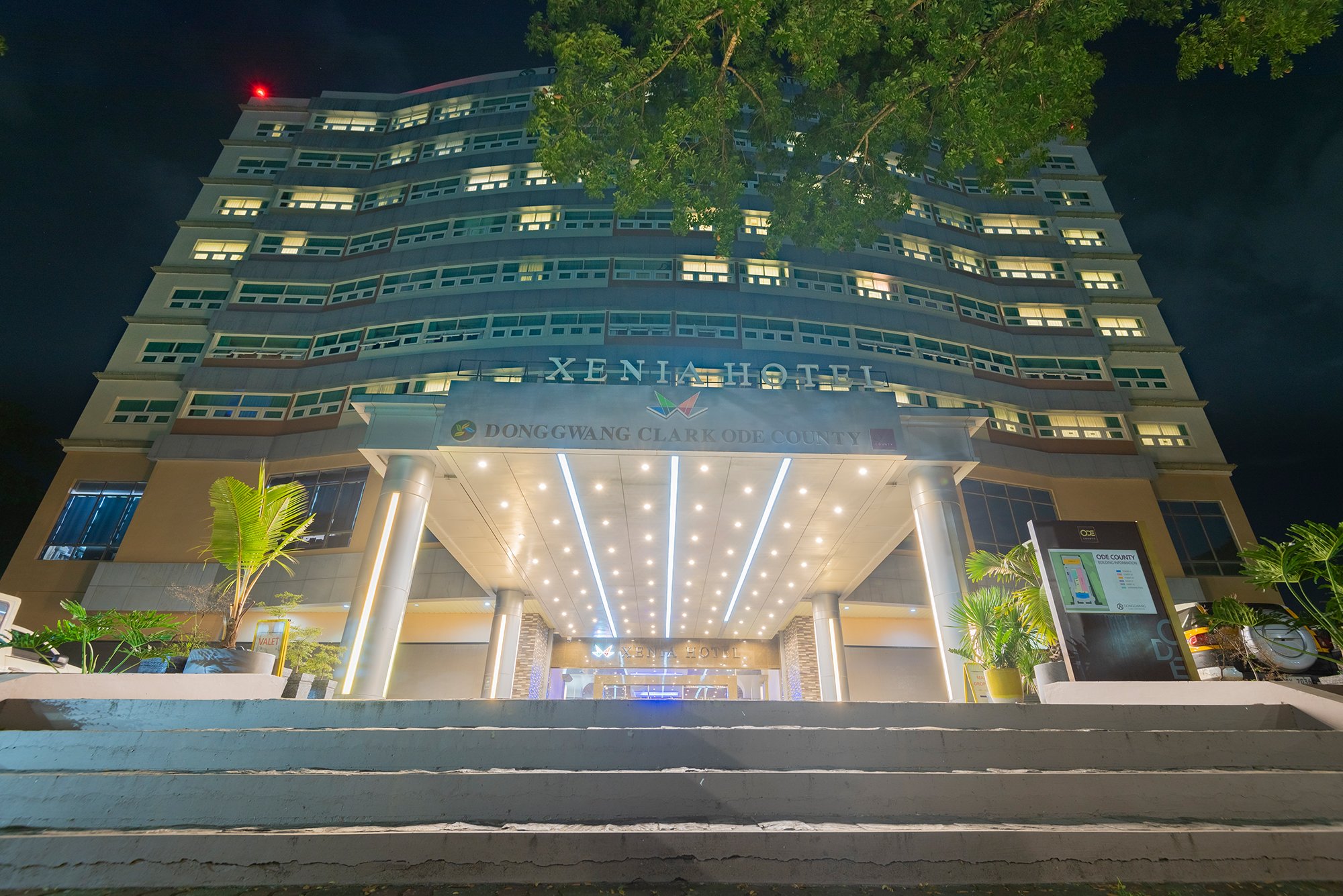 Xenia Hotel Clark-官方