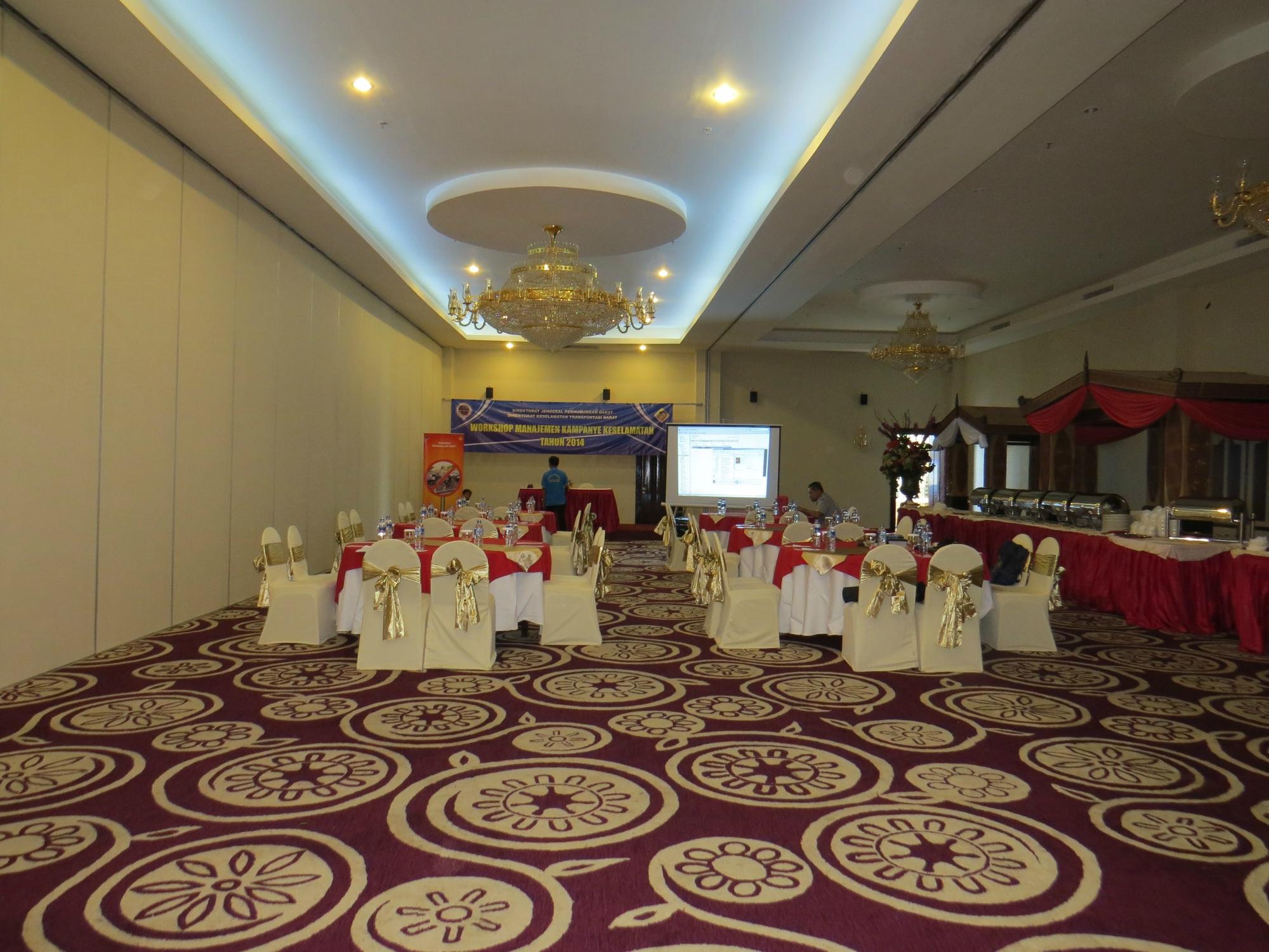 Sutan Raja Hotel & Convention-客卧