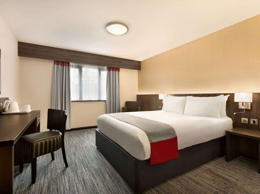 Ramada Bristol M5主图