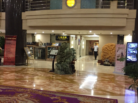 船舶丽湾大酒店主图