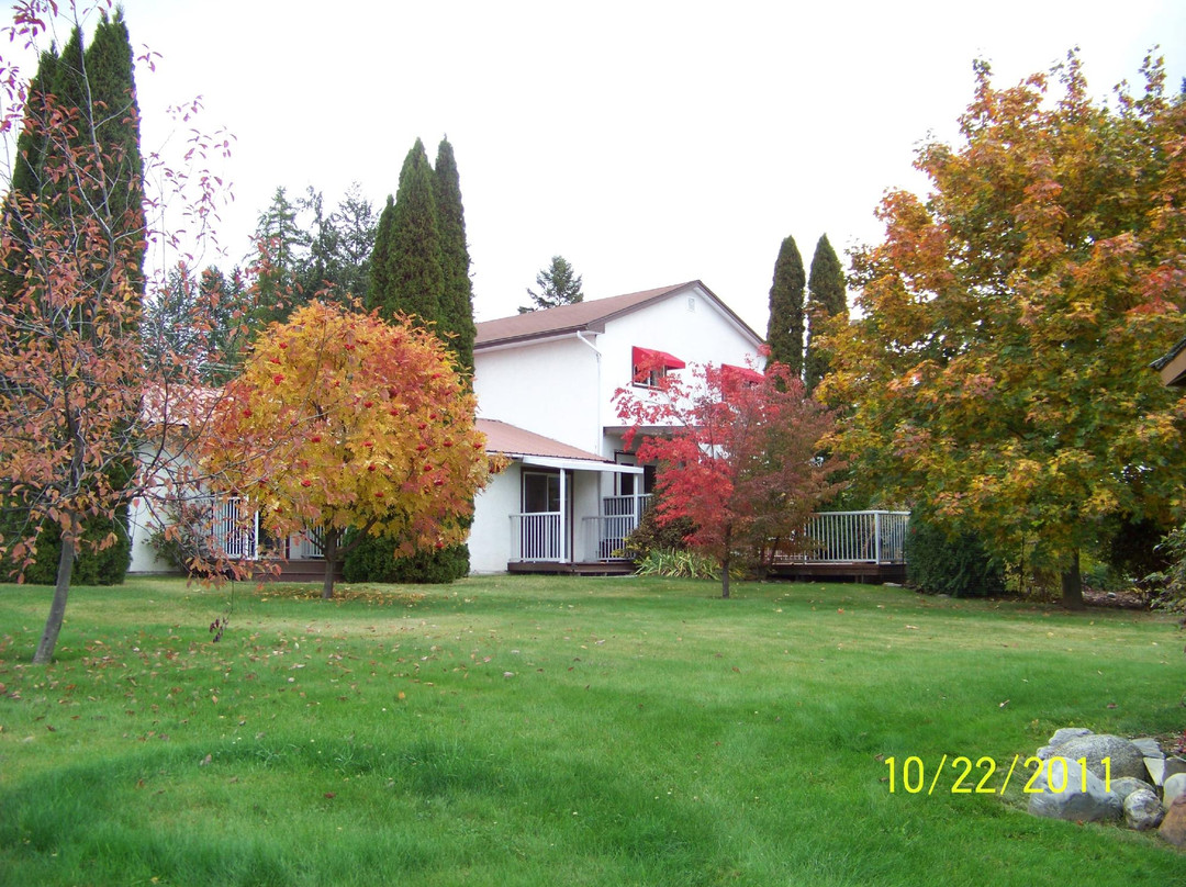 Moyie Springs酒店住宿-Bavarian Orchard Motel