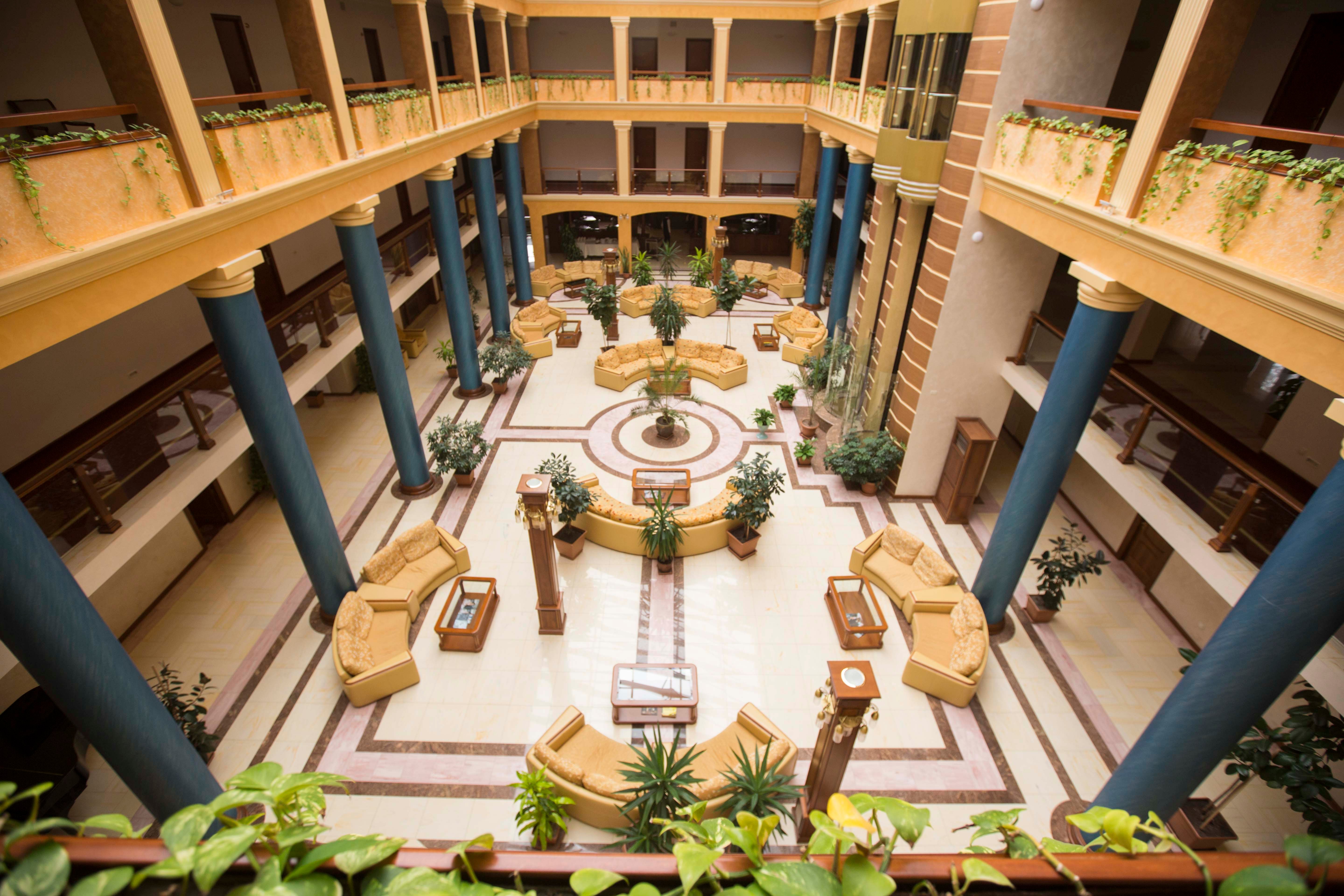Hotel Russia-官方