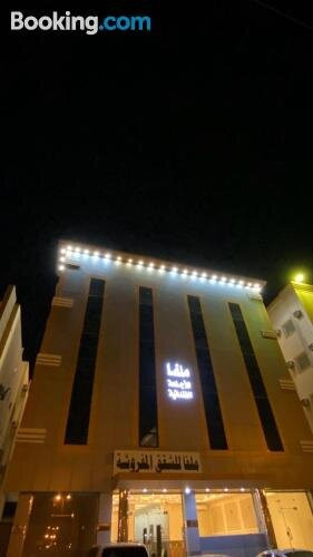 Milfaan Lil'ajnihat Alfunduqiat- Fare Hayi Almusaa