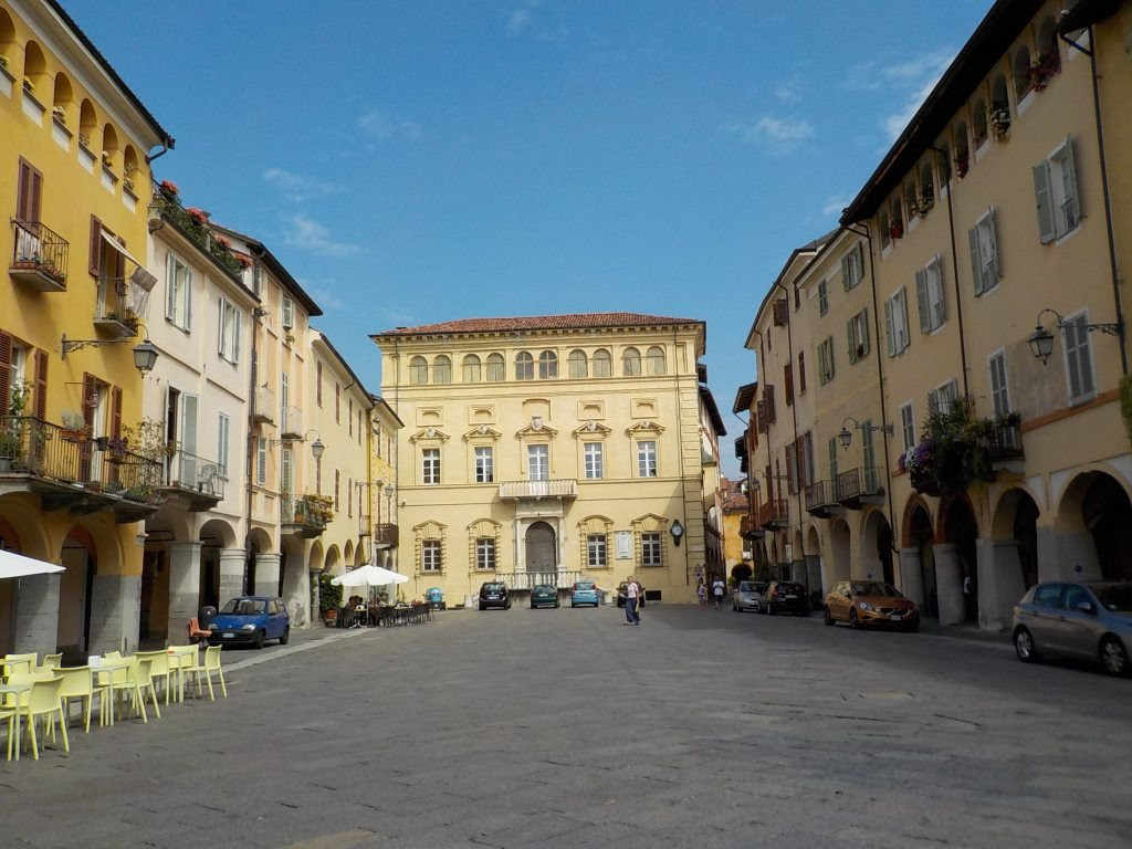 Palazzo Cisterna景点图片