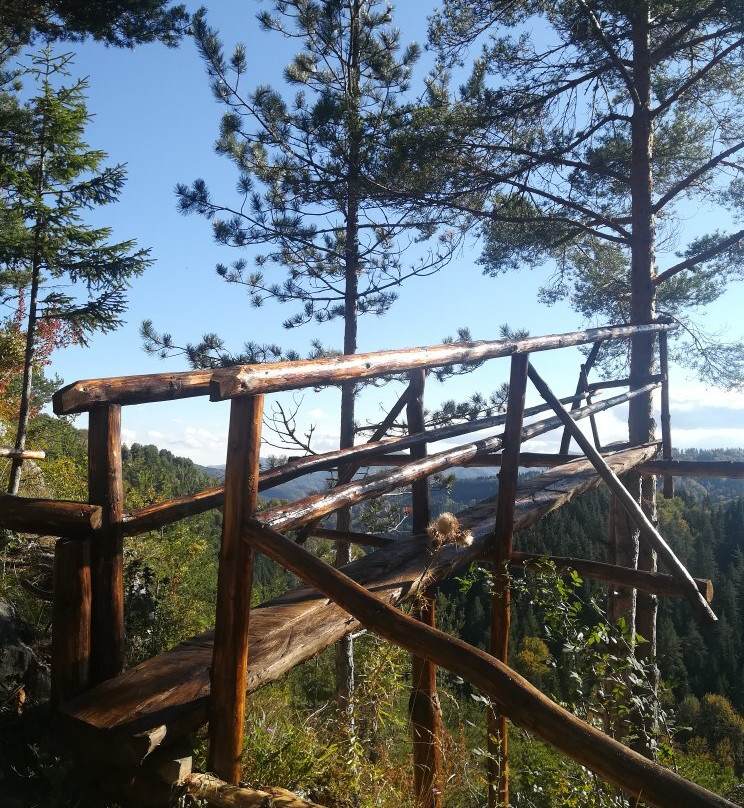 Nadarska cave-Mogilitsa必去景点